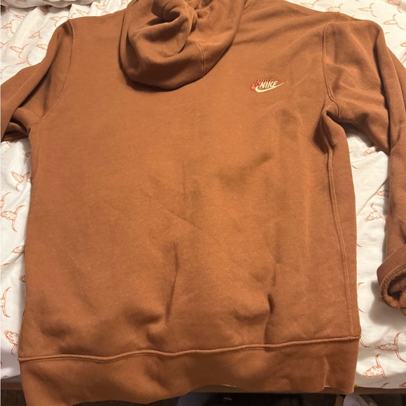 nike hoodie - Picture 3 of 3